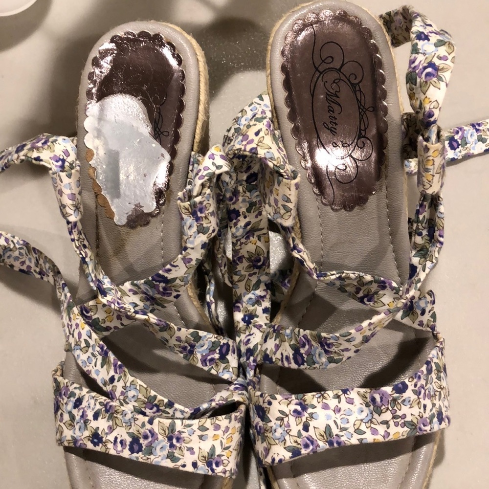 Wedges - Picture 6 of 7